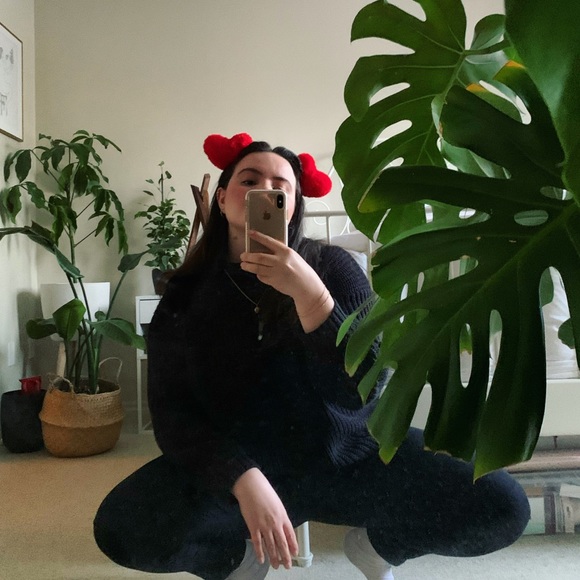 Meet your Posher, Ashlee - Picture 1 of 4